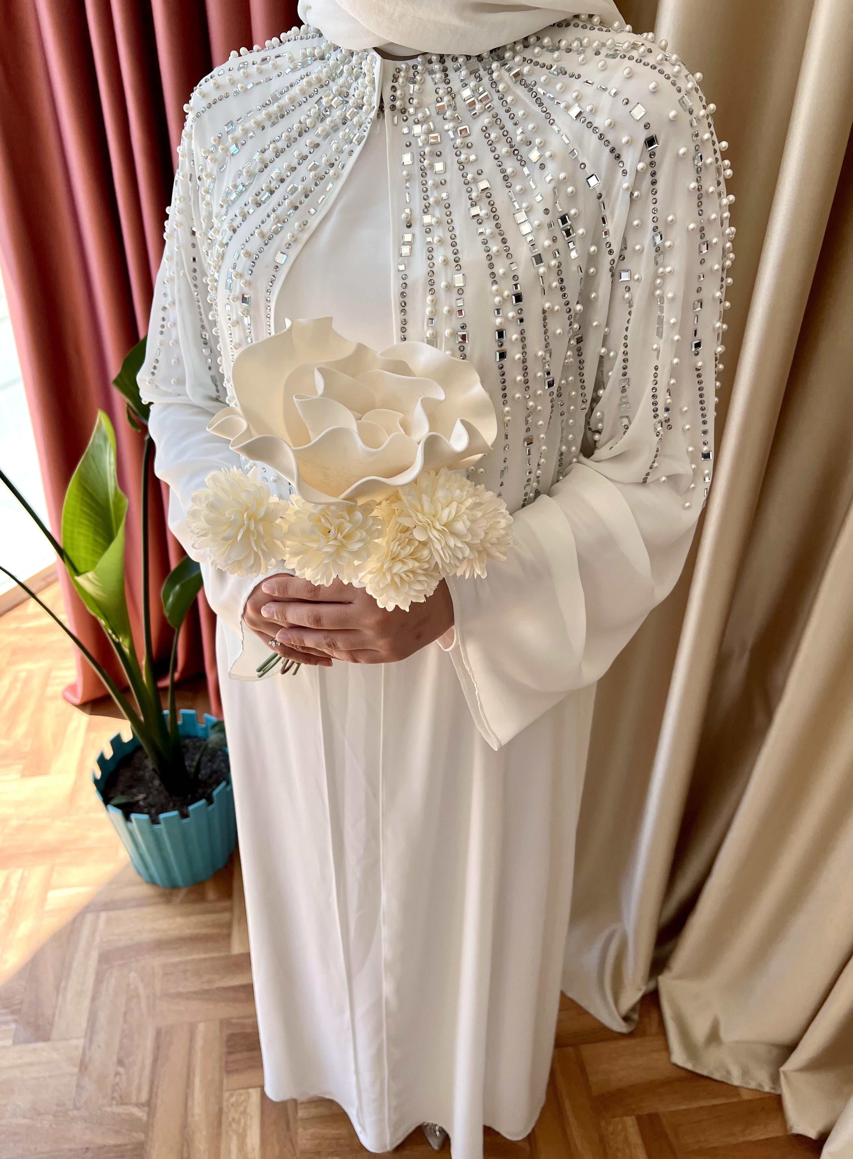 Taşli beyaz şi̇fon abaya elbi̇se - vakronline