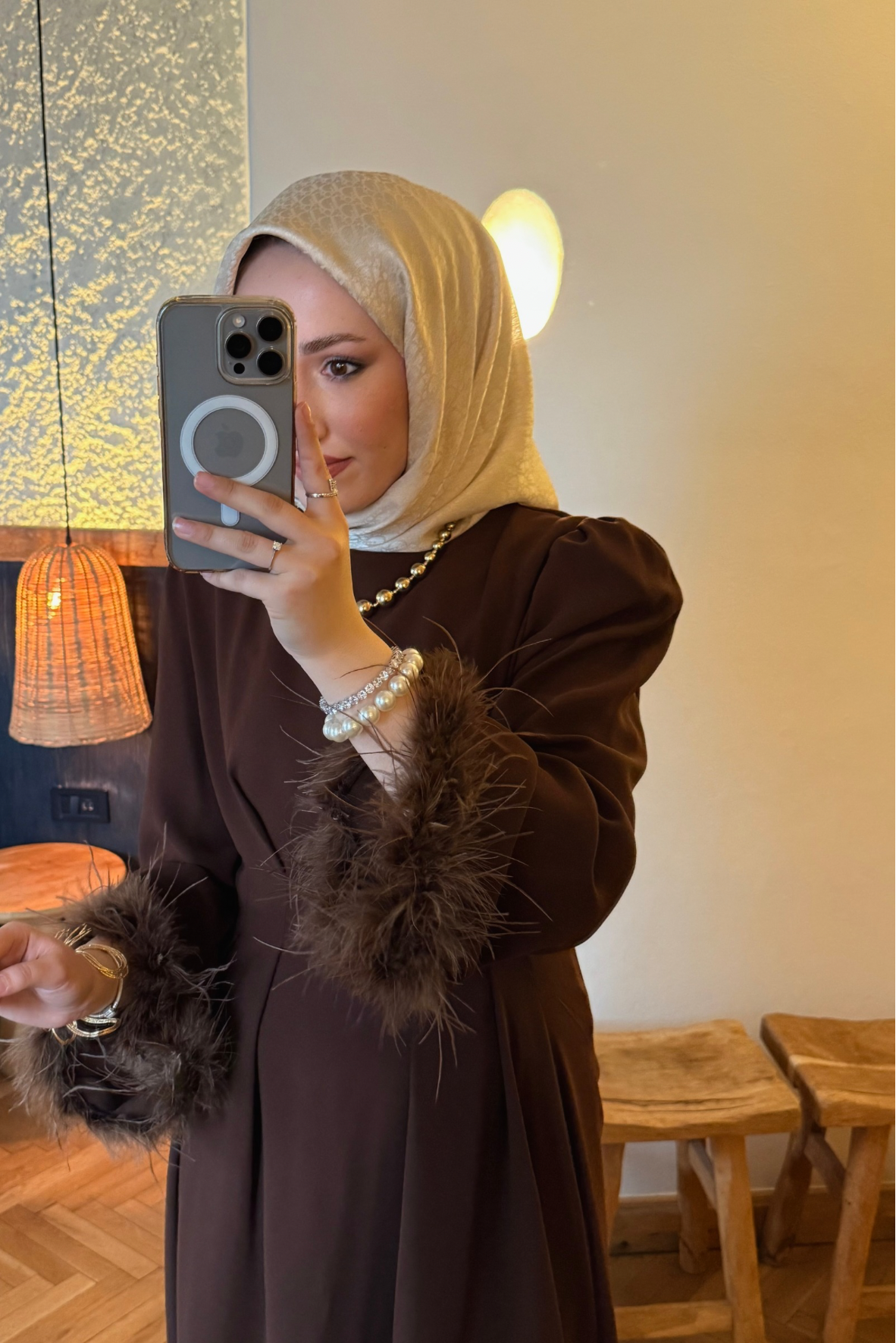 Kolları tüylü i̇thal elbise-acı kahve - vakronline