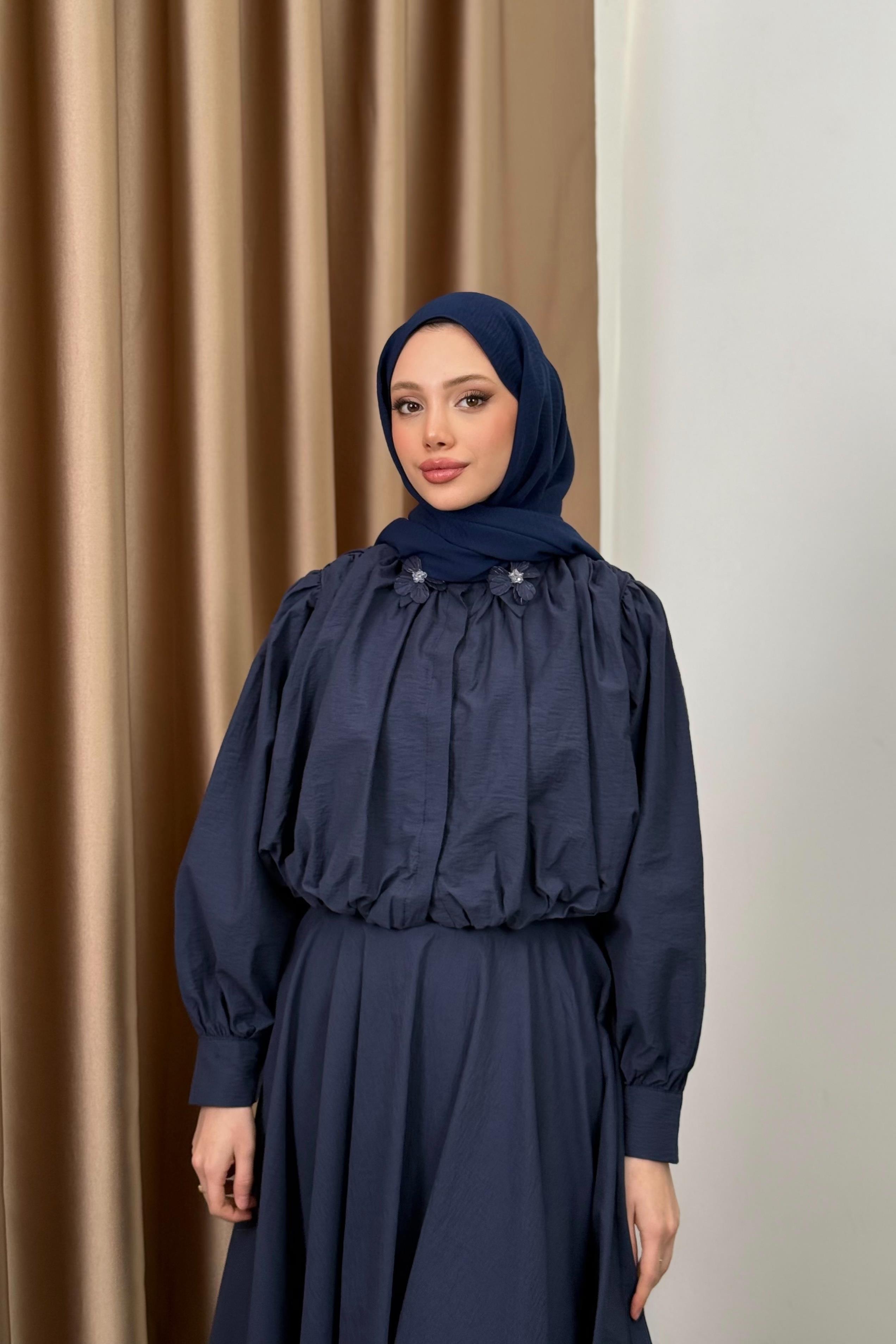 Çiçek Aksesuarlı Poplin Etekli Takım - Lacivert