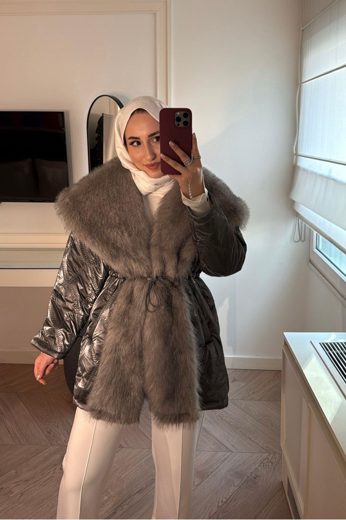 Cheny Yakası Kürklü Mont-Gri