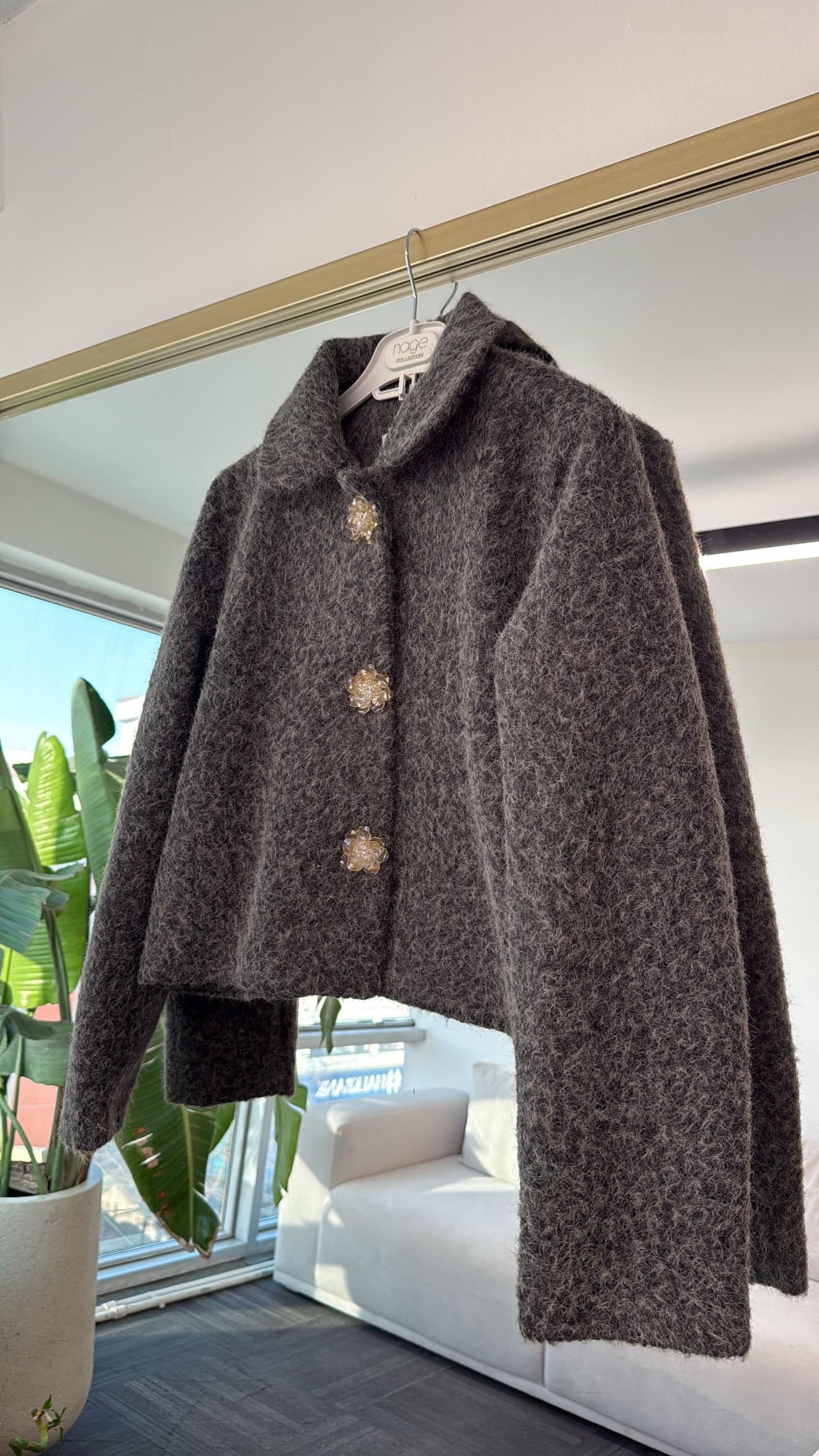 Çiçek Düğmeli Keçe Kısa Ceket Gri-9635