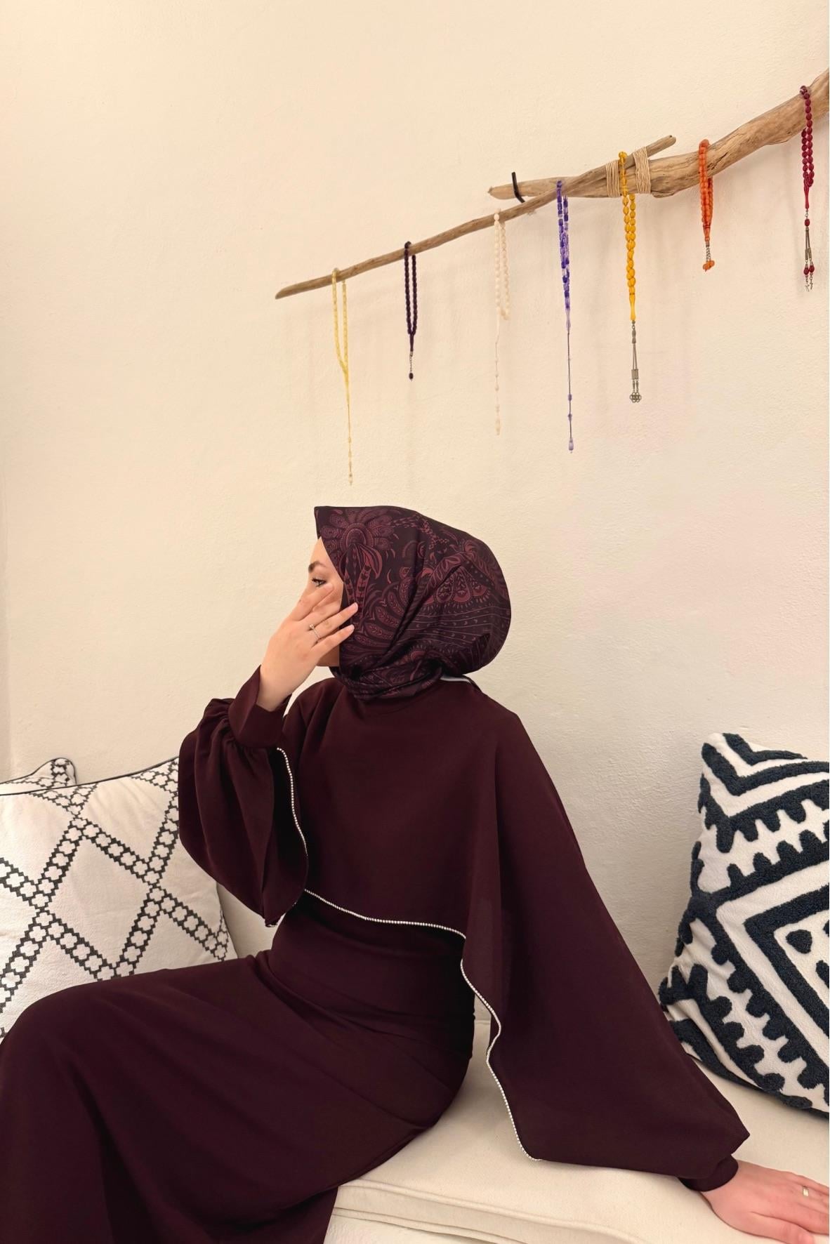 Tuus pelerinli elbise-mürdüm - vakronline