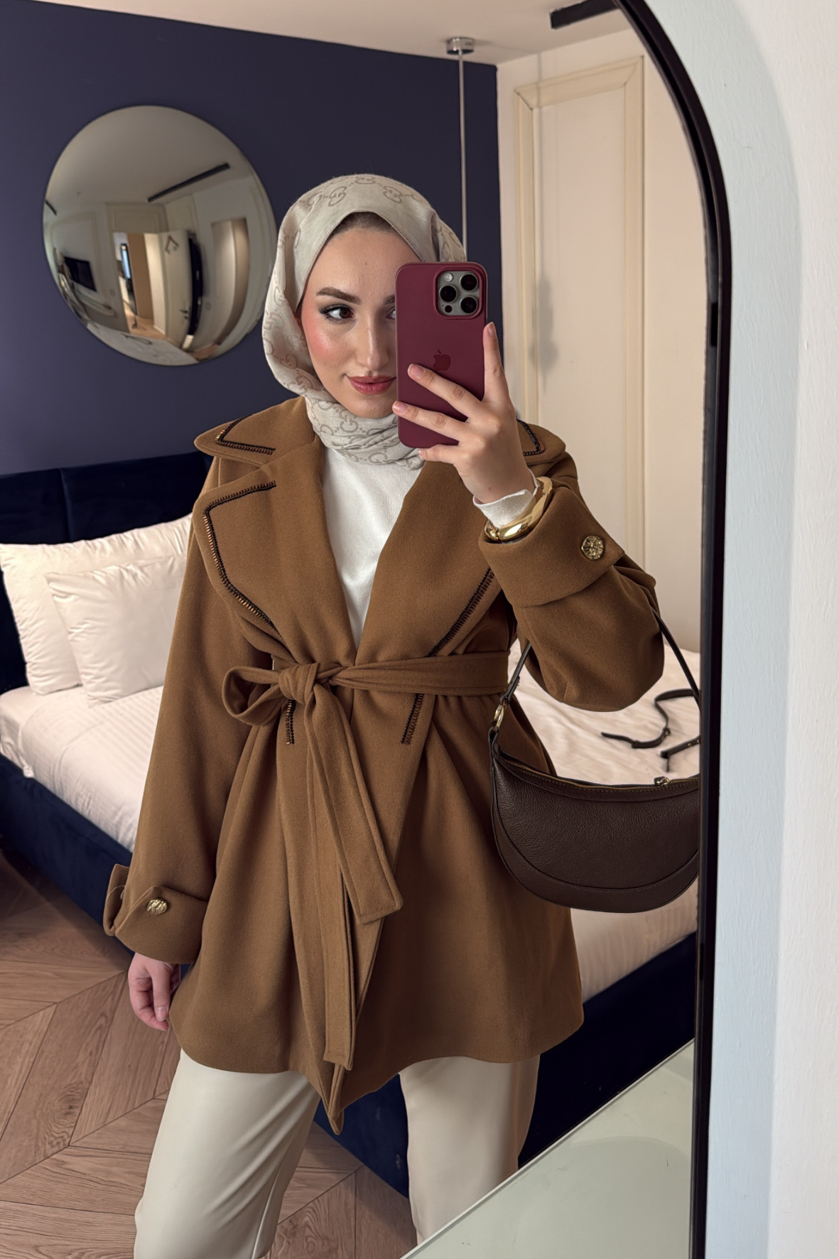 Yakası Boncuklu Nakışlı Gold Kaşe-Camel-51243