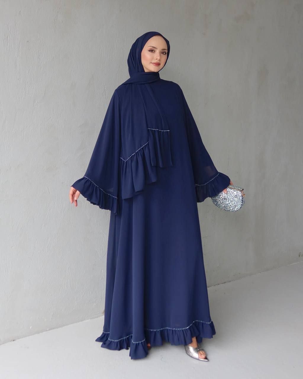 Sara Abaya-Lacivert