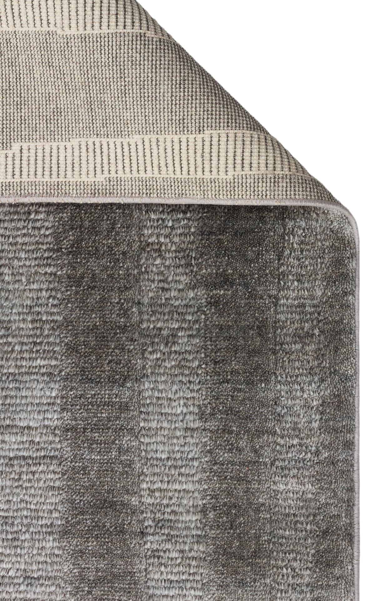 Özel Hav Vermeyen ve Kolay Temizlenebilir Tencel Kullanılarak El Emeği ile Özel Tezgahlarda Üretilen Modern Kara Tezgah Halısı