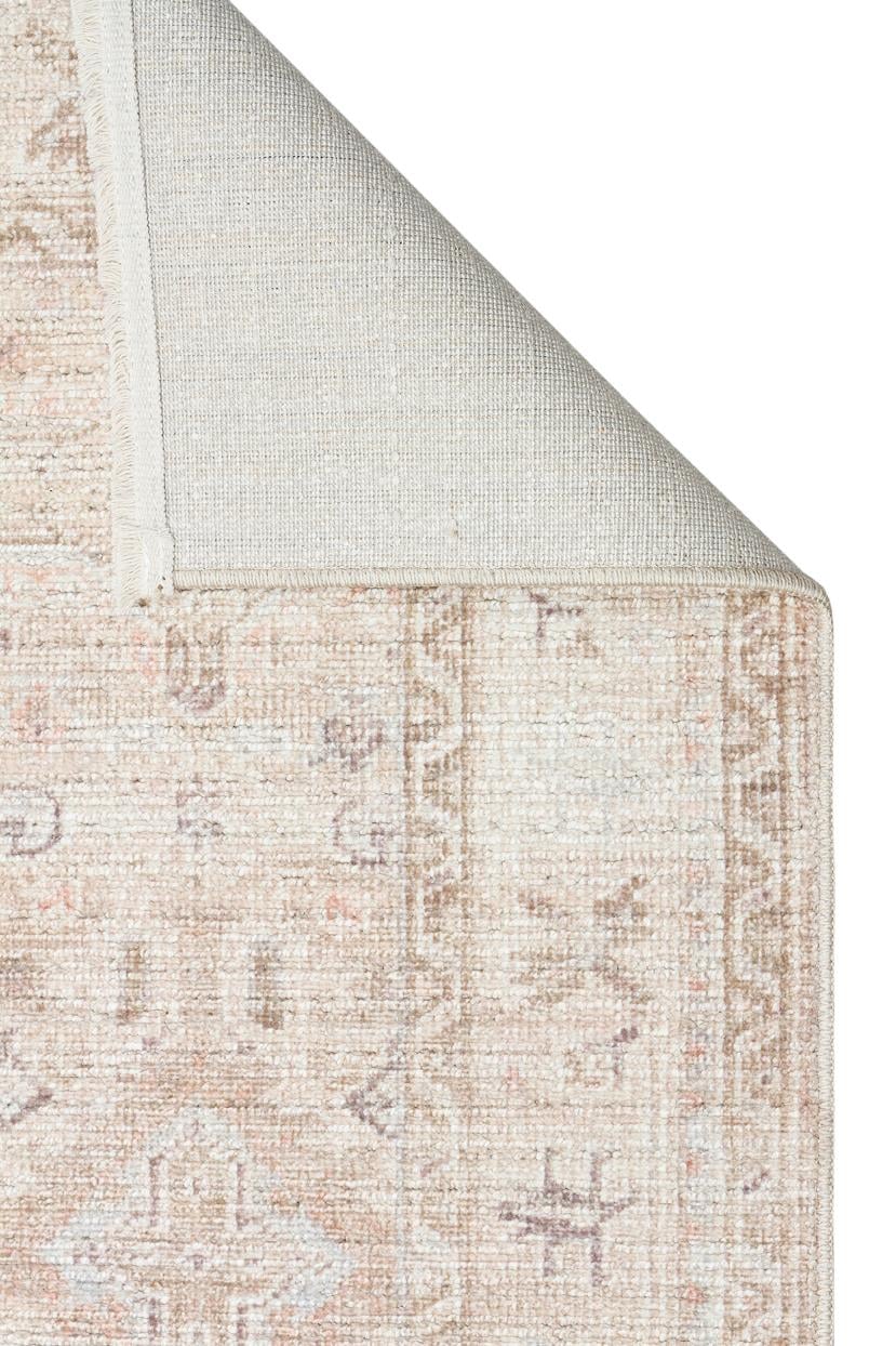 Pastel Tonlara Sahip Vintage Desenli Şık Halı