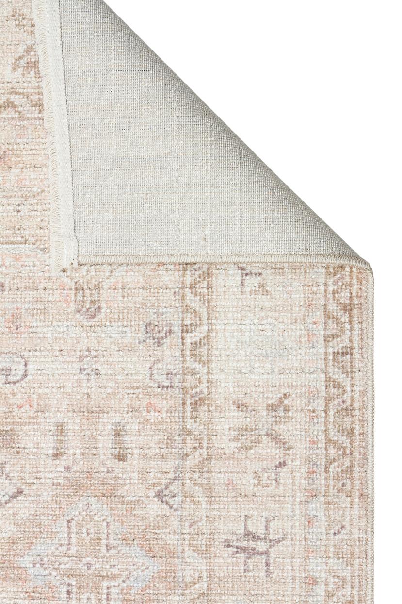 Pastel Tonlara Sahip Vintage Desenli Şık Halı