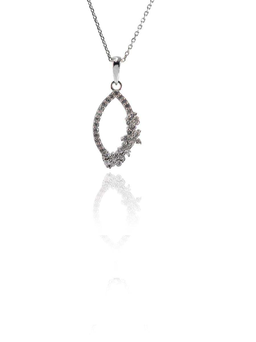 Taşlı Oval Çiçekli Kolye