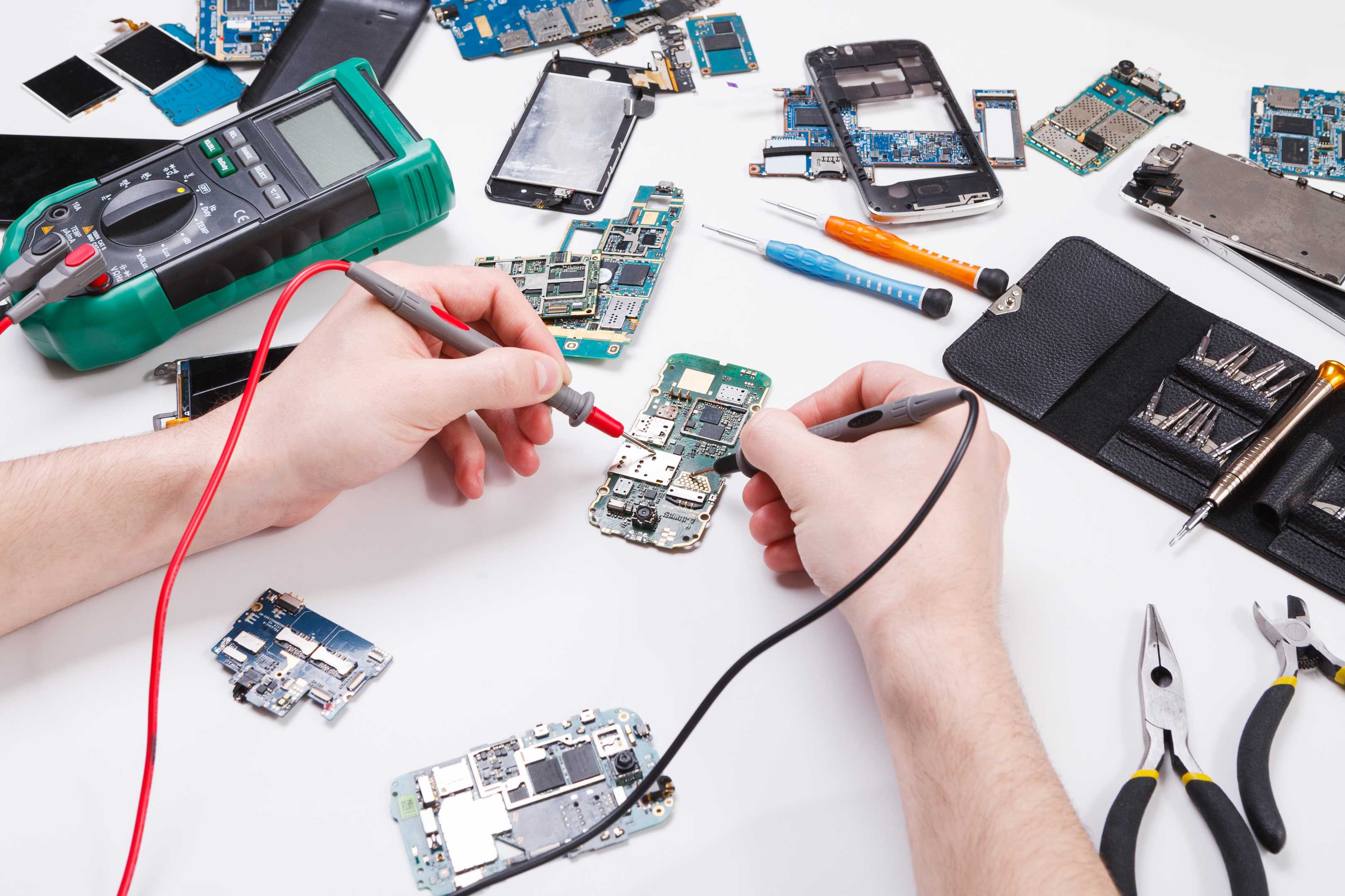Teknik servis, Telefon Tamiri, Ekran, Batarya, Şarj soketi onarım.