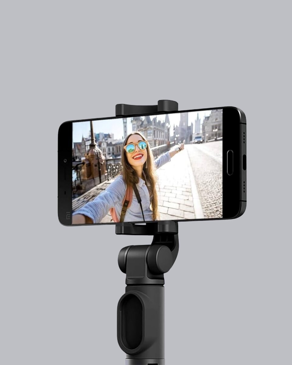 Kablosuz Bluetooth Selfie Çubuğu – 360° Dönebilir Başlık, Taşınabilir ve Şık Tasarım
