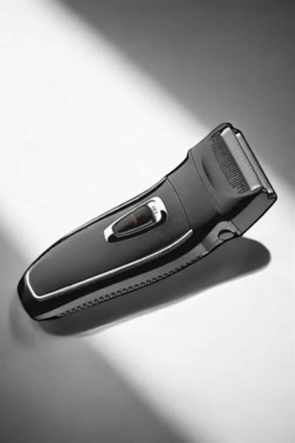 Şarjlı Paslanmaz Çelik Bıçaklı ve Kablosuz Saç Sakal Tıraş Makinesi