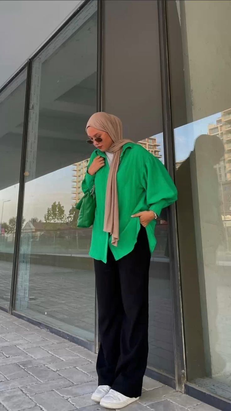 Fıstık Yeşili İle Uyumlu Renkler Tesettür Kombinlerinde Nasıl Kullanılır