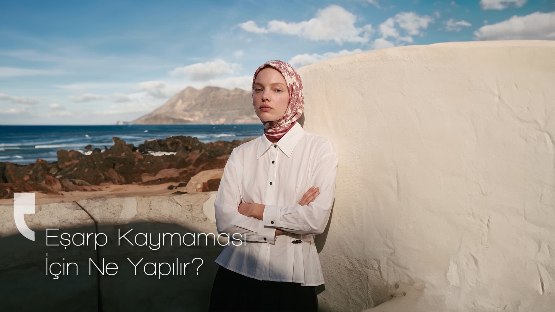 Eşarp kayıyor