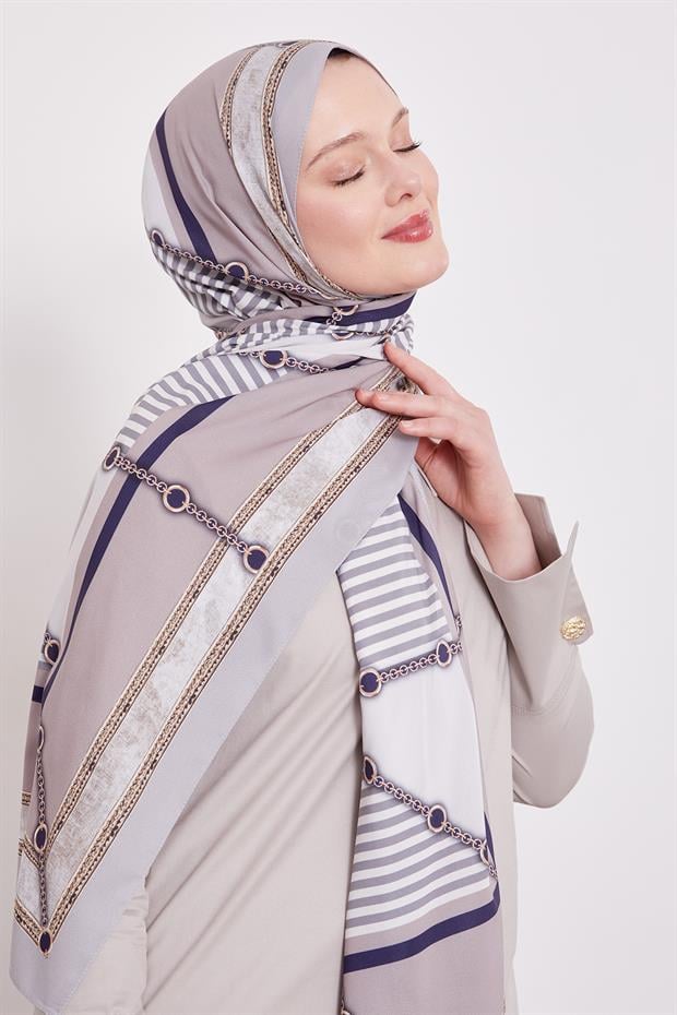 Açık Gri Zincir Desen Love