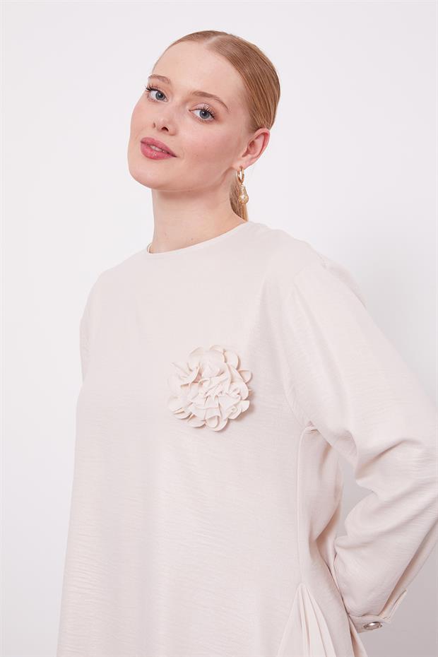 A.Bej Gül Yaka Detaylı İkii Takım