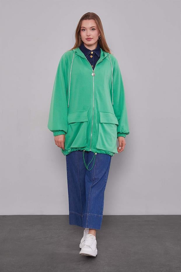 A.Yeşil Kapüşonlu Taşlı İp Detaylı Kap