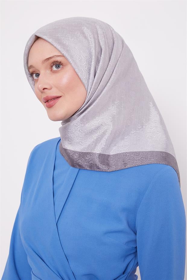 A.Gri Halka Desen Monogram Eşarp