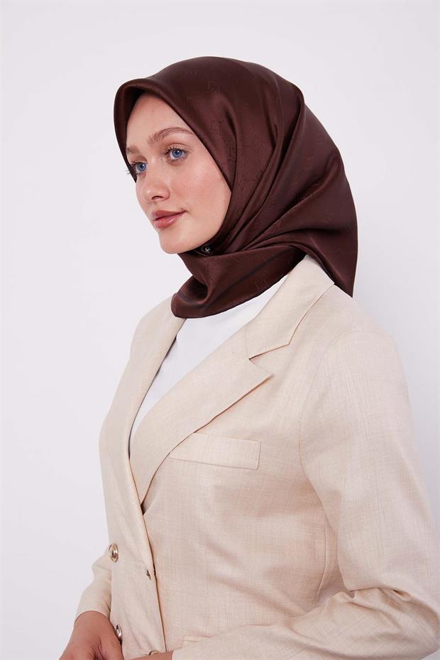 Açık Kahve Petek Desen Monogram İpek Eşarp