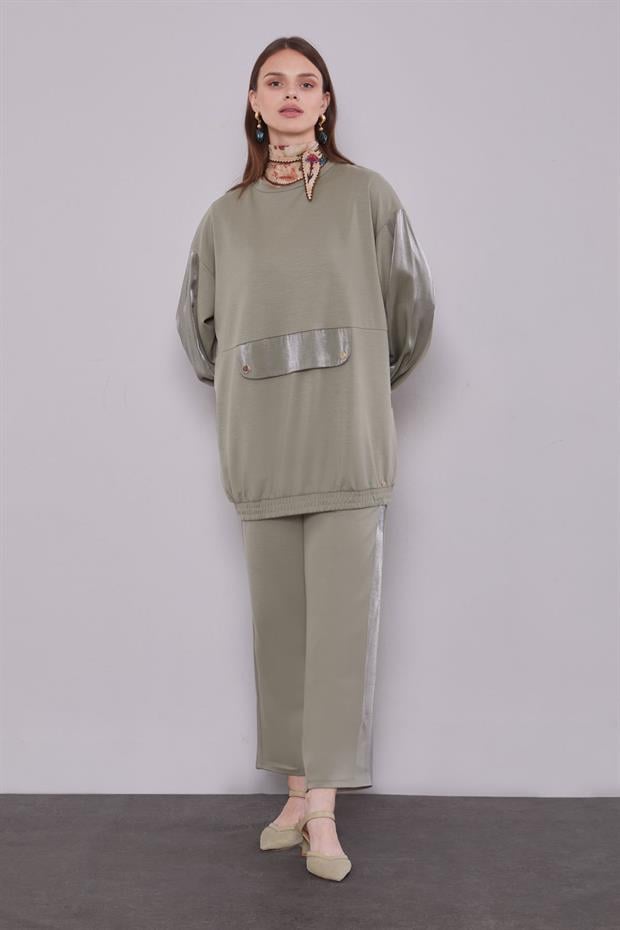 Açık Yeşil Parıltılı Şerit Detay İkili Takım