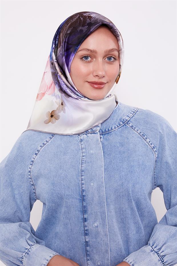 A.Gri Çiçek Desen Sura İpek Eşarp