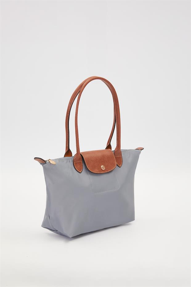 Açık Mavi Deri Kapaklı Uzun Askılı Omuz Çantası