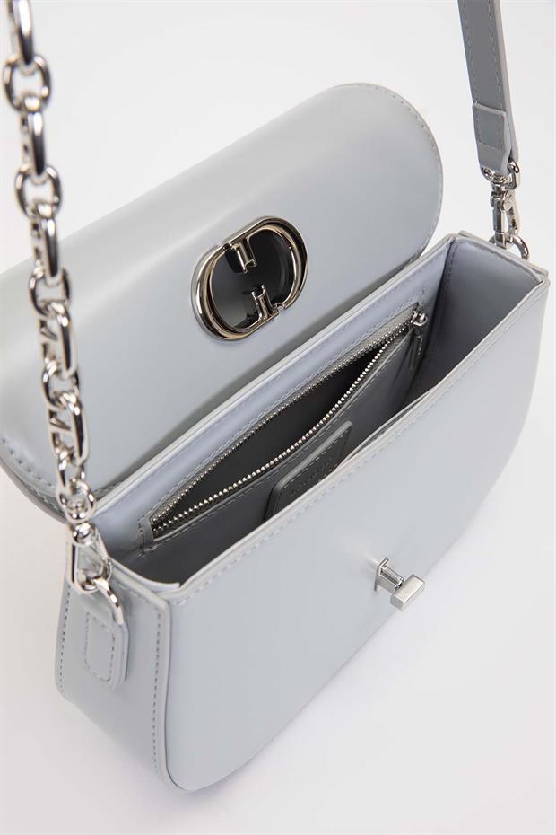 Açık Mavi Aksesuar Kapaklı Omuz Çantası