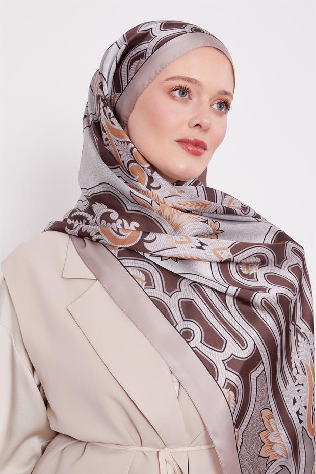 Açık Vizon Baroklu Hint İpeği Şal