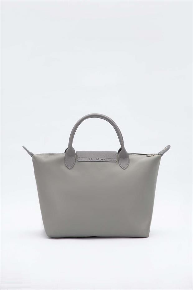 A.Gri Deri Kapaklı Omuz Çantası