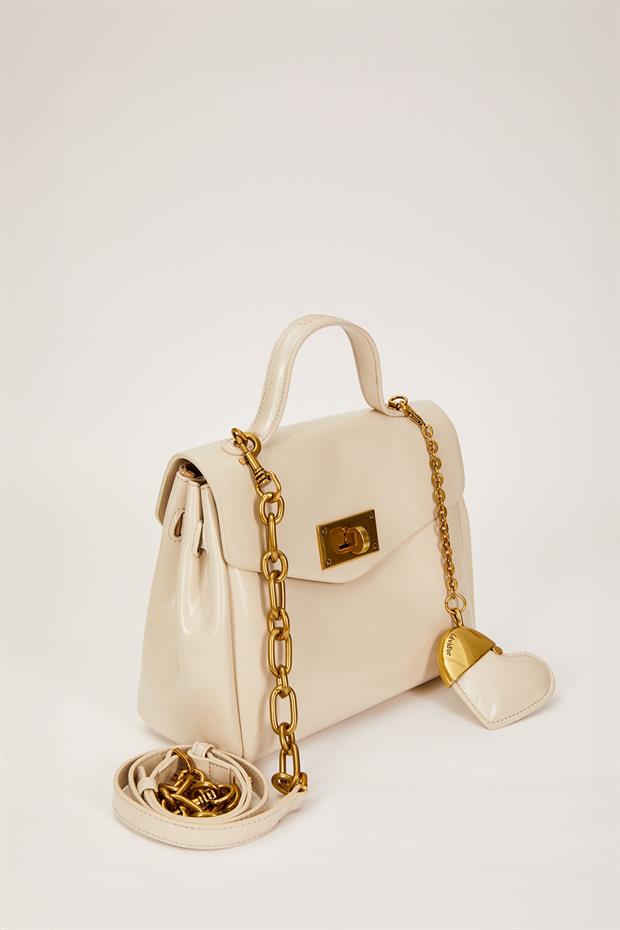 Açık Gri Zincirli Kalp Aksesuarlı El Çantası