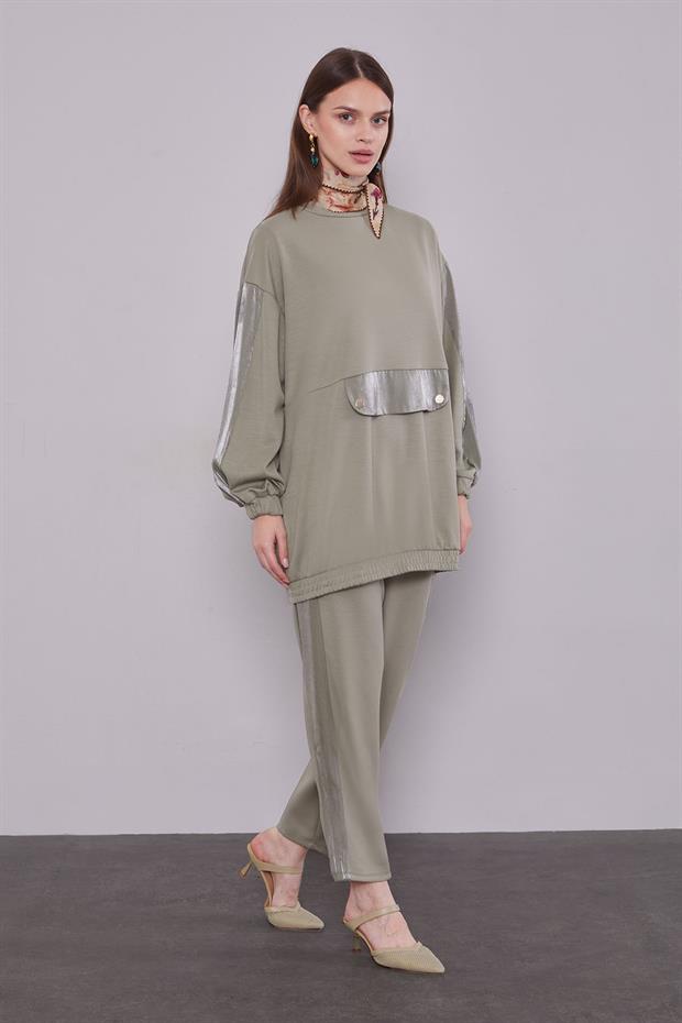 Açık Yeşil Parıltılı Şerit Detay İkili Takım