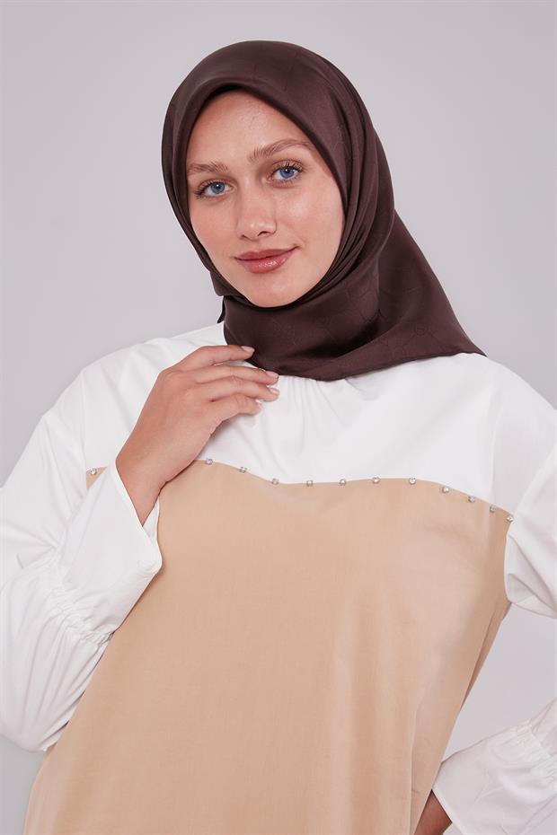 Acı Kahve L Desen Monogram İpek Eşarp