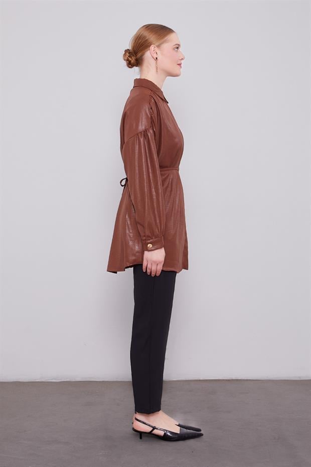 Acı Kahve Omuz Büzgü Detaylı Gömlek