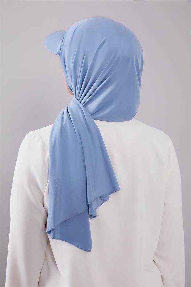 Açık Mavi Pratik Şapkalı Şal