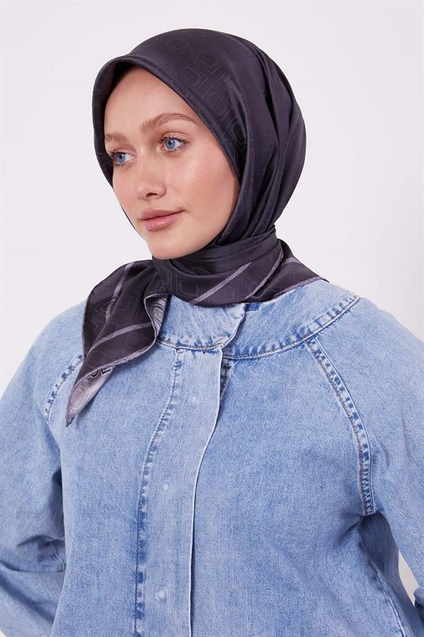 Antrasit Baklava Desen Monogram İpek Eşarp