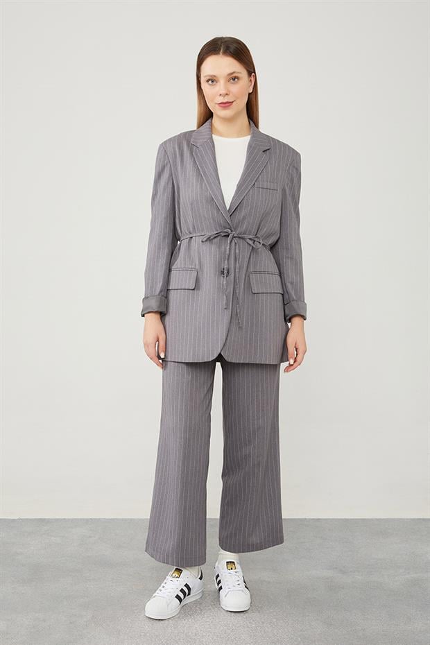 Antrasit Belden Bağlamalı Çizgili Pantolonlu Takım