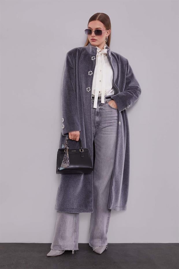 Antrasit Gold Aksesuar Detaylı Kürk Kaban