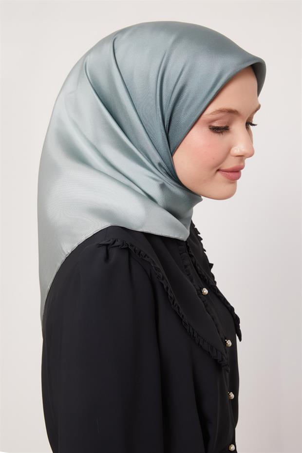 Bebe Mavisi Geçişli Twill İpek Eşarp