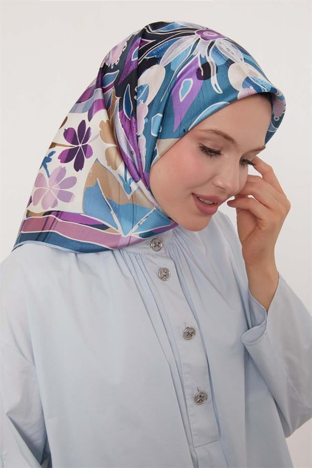 Bebe Mavisi Karışık Çiçek Desen Twill İpek Eşarp