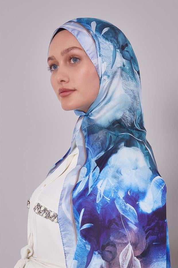 Bebe Mavisi Karışık Yaprak Desen Hint İpeği Şal
