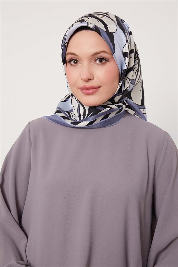 Bebe Mavisi Zambak Desen Twill İpek Eşarp