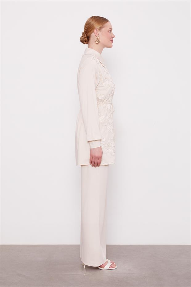 Bej Çiçek İşlemeli İkili Takım