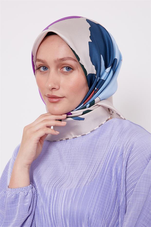 Bej Çizim Çiçek Desen Twill İpek Eşarp