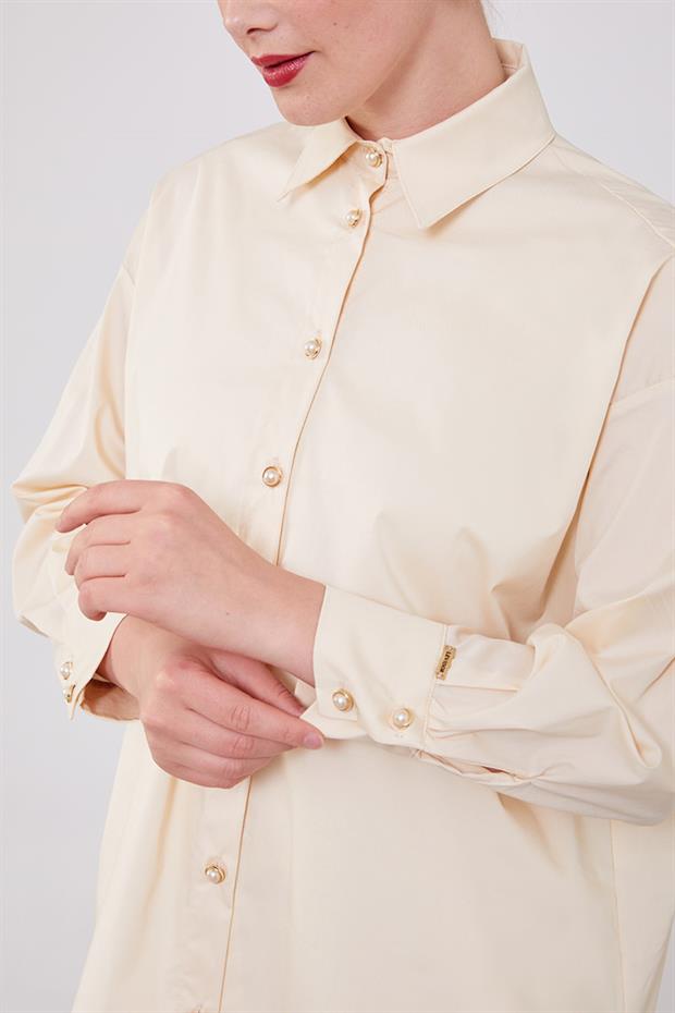Bej Düğme Detaylı Gömlek