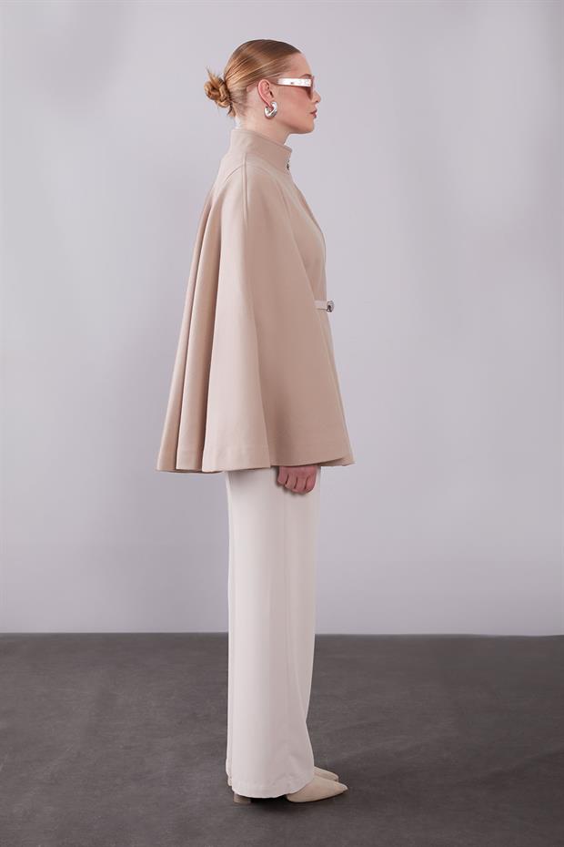 Bej Gizli Kemer Detaylı Panço