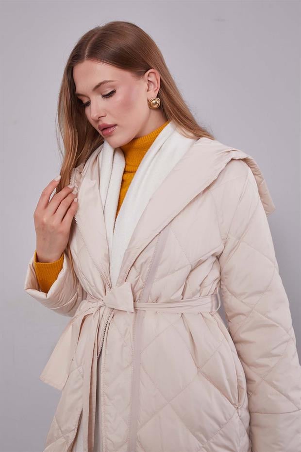 Bej Kapitone Model Maxi Boy Mont