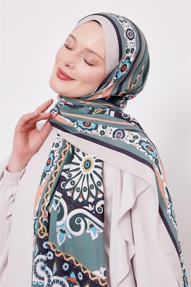 Bej Kenar Benek Desen Hint İpeği Şal