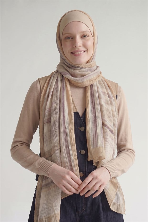 Bej Kenarları Çizgili Müslin Şal