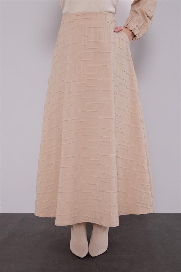 Bej Kendinden Desenli Etek Takım