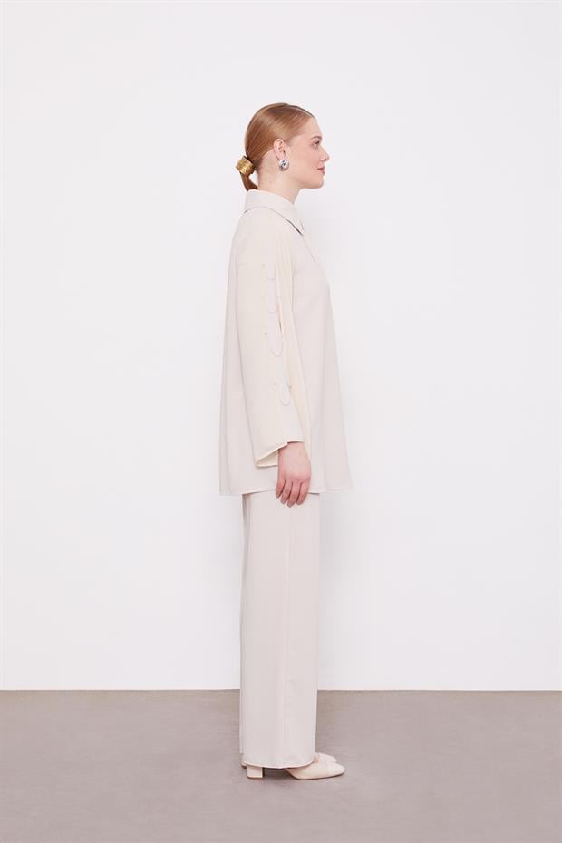 Bej Kolları Zincir Pencere Detaylı İkili Takım