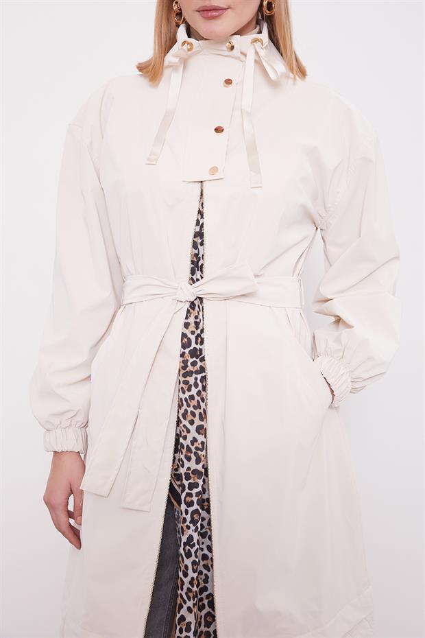 Bej Kurdale Yaka Detay Trençkot